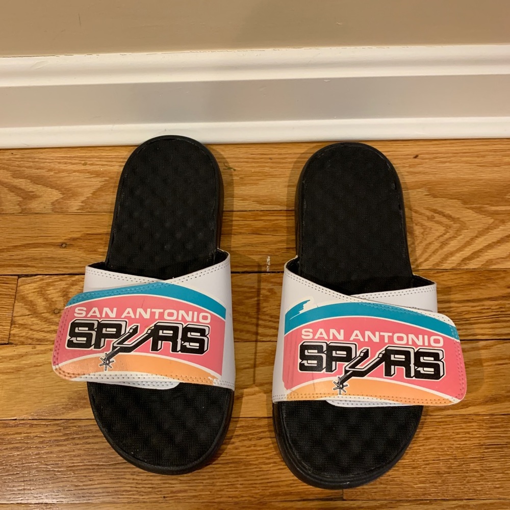 San Antonio Spurs slides
